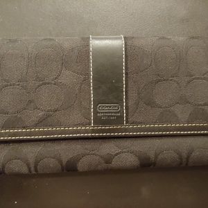 Coach signature checkbook wallet minus checkbook